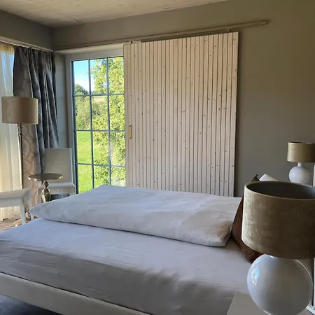 Aebis Landhotel Bed & Breakfast Burgdorf