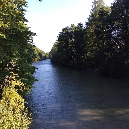 Aebis Bed and Breakfast 4*