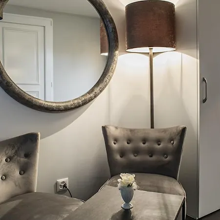 Aebis Bed and Breakfast 4*