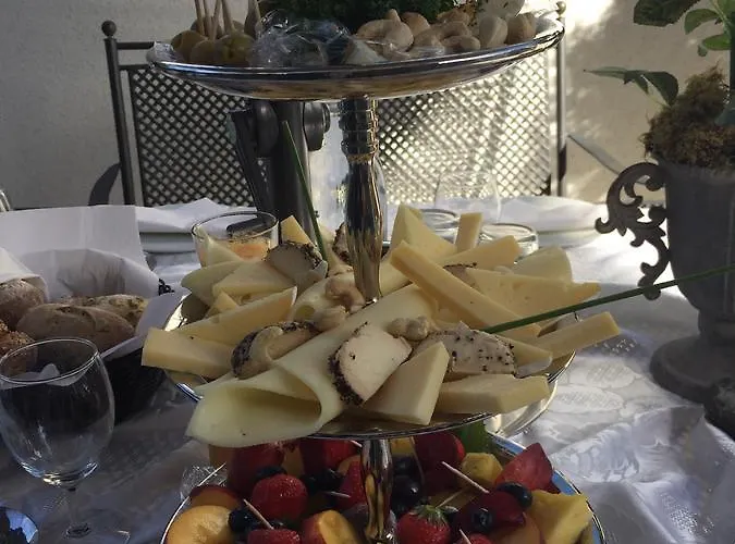 Aebis Bed & Breakfast 4*