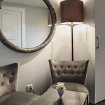 Aebis Bed & Breakfast 4*