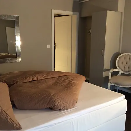 Aebis בורגדורף