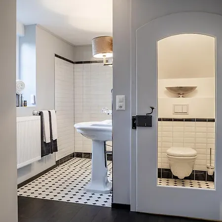 Aebis לינה וארוחת בוקר בורגדורף